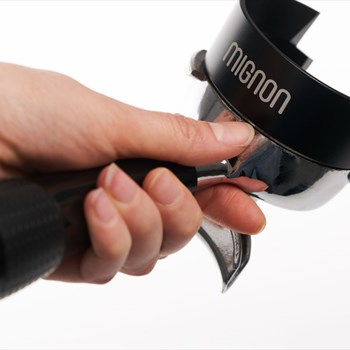 mignon dosing funnel